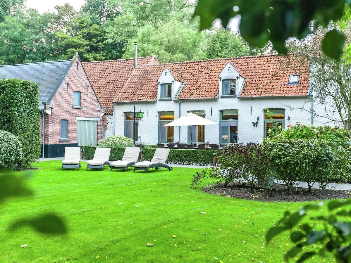 Authentic Holiday Home In Brugge With Garden