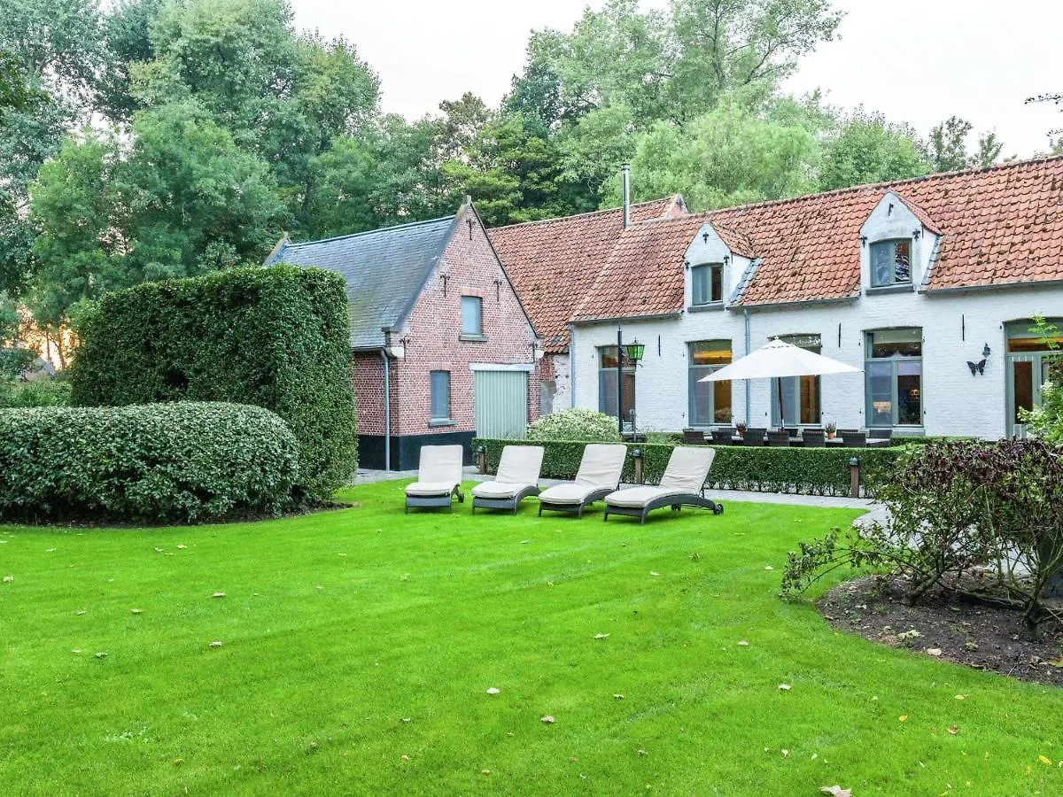 Authentic Holiday Home In Brugge With Garden